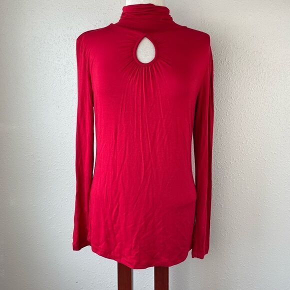 NWT Cable & Gauge Red Long Sleeve Mock Neck Top Size M - Picture 1 of 8